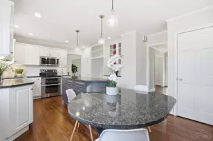 2880 Alpine Terrace, Cincinnati, OH 45208 - Photo 13