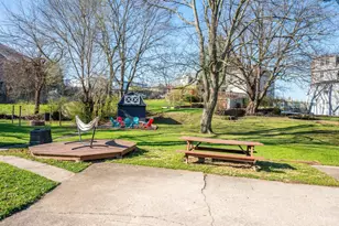 3847 Maywood Ct, Cincinnati, OH 45211 - Photo 7