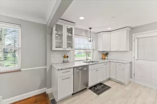 5592 Sprucewood Dr, Green Township, OH 45239 - Photo 11