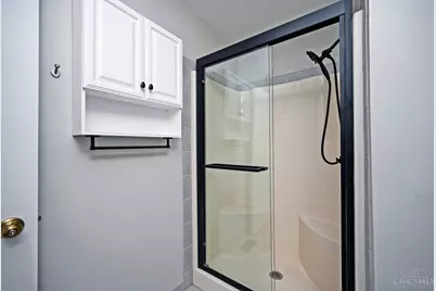 5918 Leeside Trail, Green Township, OH 45248 - Photo 25