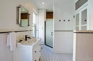 323 Milton St, Cincinnati, OH 45202 - Photo 23