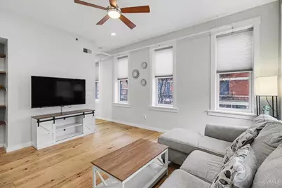 35 E 13th Street #202, Cincinnati, OH 45202 - Photo 3