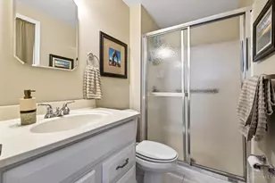 10935 Barrington Ct, Sycamore Township, OH 45242 - Photo 27