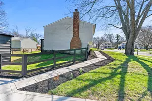 4206 Edinburgh Dr, Union Township, OH 45245 - Photo 5