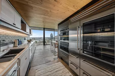 1059 Celestial Street, Cincinnati, OH 45202 - Photo 7