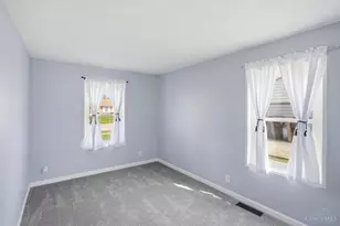 635 Carefree Dr, Union Township, OH 45244 - Photo 17