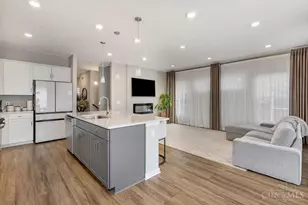 4865 Osprey Pointe Dr, Liberty Township, OH 45011 - Photo 9