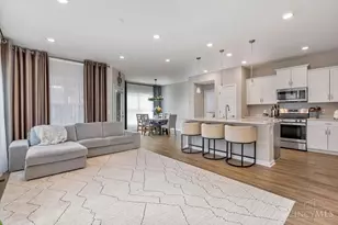 4865 Osprey Pointe Dr, Liberty Township, OH 45011 - Photo 7