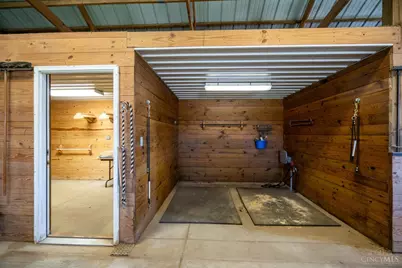 272 Inwood Rd, Chester Township, OH 45177 - Photo 9