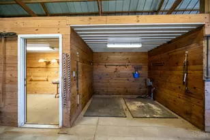 272 Inwood Rd, Chester Township, OH 45177 - Photo 9