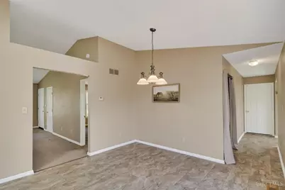 272 Inwood Rd, Chester Township, OH 45177 - Photo 33