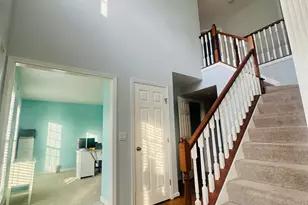 886 Augusta Blvd, Miami Township, OH 45140 - Photo 3