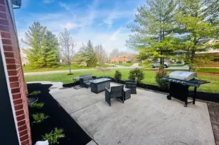 886 Augusta Blvd, Miami Township, OH 45140 - Photo 35