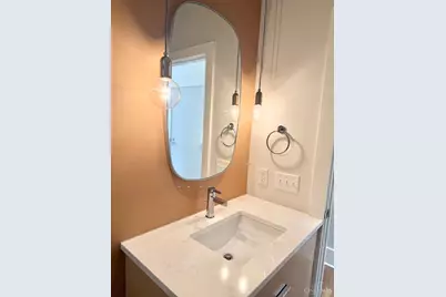 915 Vine Street, Cincinnati, OH 45202 - Photo 17