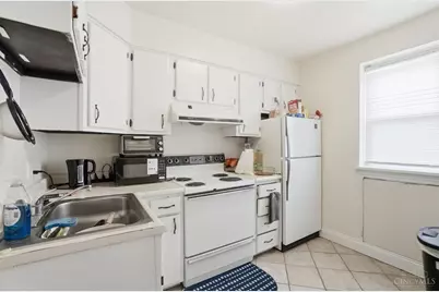 112 E McMillan Avenue, Cincinnati, OH 45219 - Photo 11