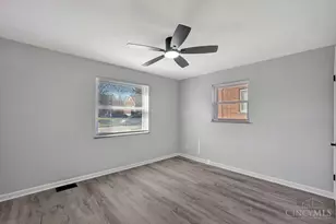 1478 Foxwood Dr, Cincinnati, OH 45231 - Photo 15