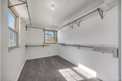 650 Allencrest Court, Springfield Township, OH 45231 - Photo 15