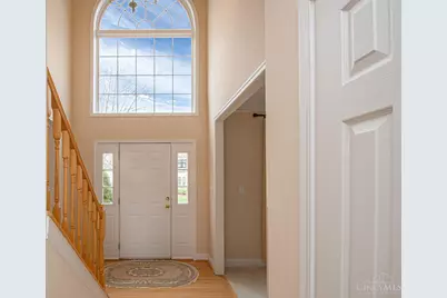 9741 Olde Georgetown Way, Centerville, OH 45458 - Photo 7