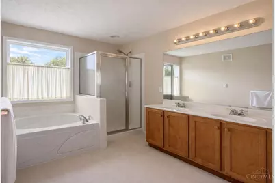 9741 Olde Georgetown Way, Centerville, OH 45458 - Photo 33