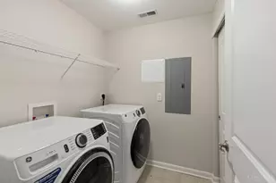 3390 Wasson Rd, Cincinnati, OH 45209 - Photo 29