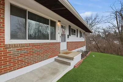 8608 Dundalk Court, Sycamore Township, OH 45236 - Photo 3