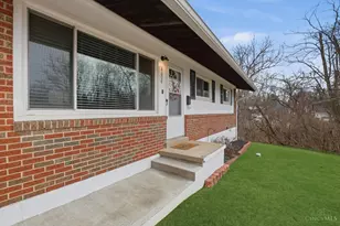 8608 Dundalk Ct, Sycamore Township, OH 45236 - Photo 3