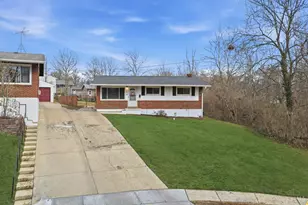 8608 Dundalk Ct, Sycamore Township, OH 45236 - Photo 5