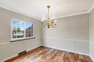 1959 John Gray Rd, Springfield Township, OH 45240 - Photo 7