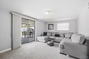 3301 Cresentview Ln, Green Township, OH 45248 - Photo 13