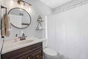 3301 Cresentview Ln, Green Township, OH 45248 - Photo 17