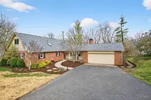 350 Pleasant Hill Dr, Wyoming, OH 45215 - Photo 1