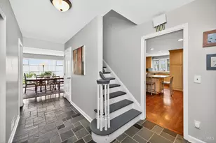 350 Pleasant Hill Dr, Wyoming, OH 45215 - Photo 5