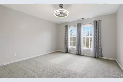 5290 Poets Way, Liberty Township, OH 45011 - Photo 37