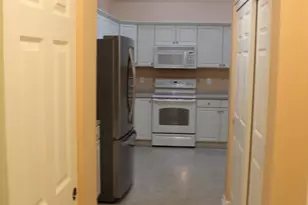 1392 Cotswold Dr, Hamilton, OH 45013 - Photo 7