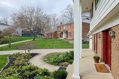 3261 Boxwood Circle, Evendale, OH 45241 - Photo 3