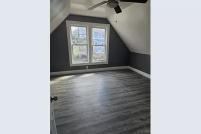 843 Fairbanks Avenue, Cincinnati, OH 45205 - Photo 9