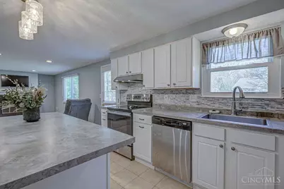 4924 Alvernovalley Court, Delhi Township, OH 45238 - Photo 11