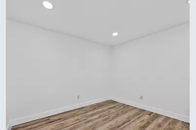 10055 Ronnie Road, Woodlawn, OH 45215 - Photo 29