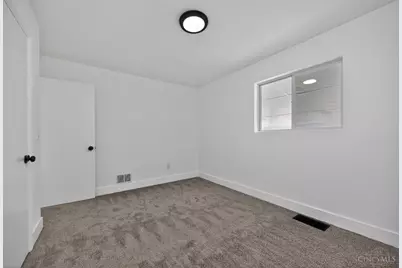 10055 Ronnie Road, Woodlawn, OH 45215 - Photo 41