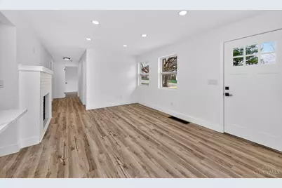 10055 Ronnie Road, Woodlawn, OH 45215 - Photo 13