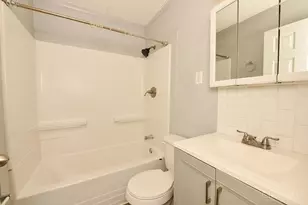 9883 Overview Ln, Springfield Township, OH 45231 - Photo 11