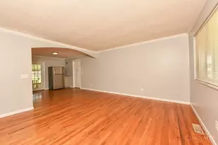 9883 Overview Ln, Springfield Township, OH 45231 - Photo 5