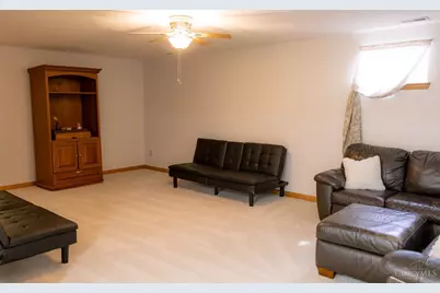 1452 Meadow Ridge Circle, Wilmington, OH 45177 - Photo 31