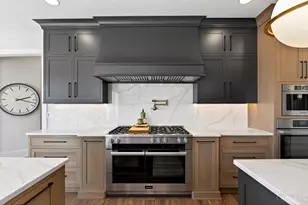 701 Grand Wood Ct, Clearcreek Twp., OH 45066 - Photo 19