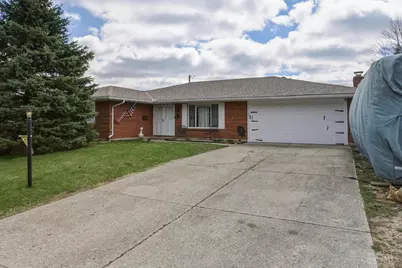 462 Faculty Drive, Fairborn, OH 45324 - Photo 1