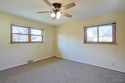 5921 Monticello Avenue, Cincinnati, OH 45224 - Photo 17