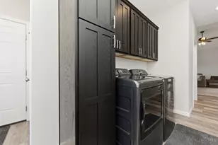 174 Black Hawk Dr, Franklin Township, OH 45171 - Photo 9