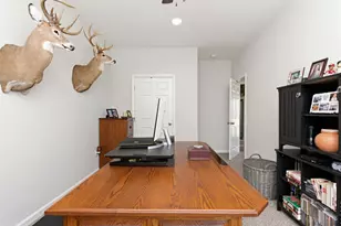 174 Black Hawk Dr, Franklin Township, OH 45171 - Photo 21