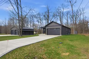 174 Black Hawk Dr, Franklin Township, OH 45171 - Photo 33