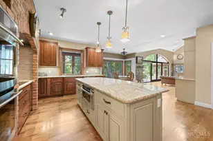 7883 Chestershire Dr, West Chester, OH 45241 - Photo 3